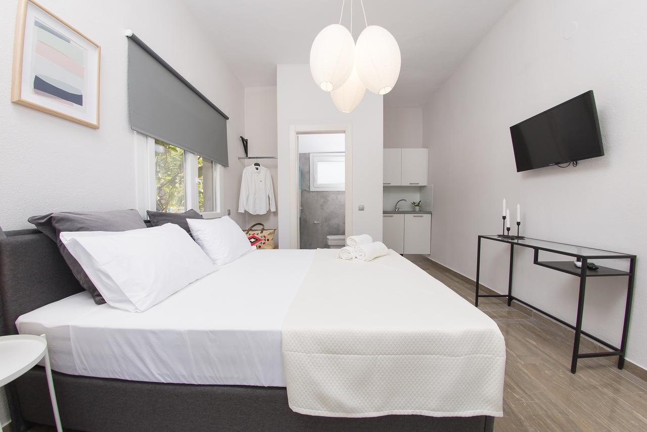 Palio Grey Apartments PalaiónTsiflíkion 외부 사진
