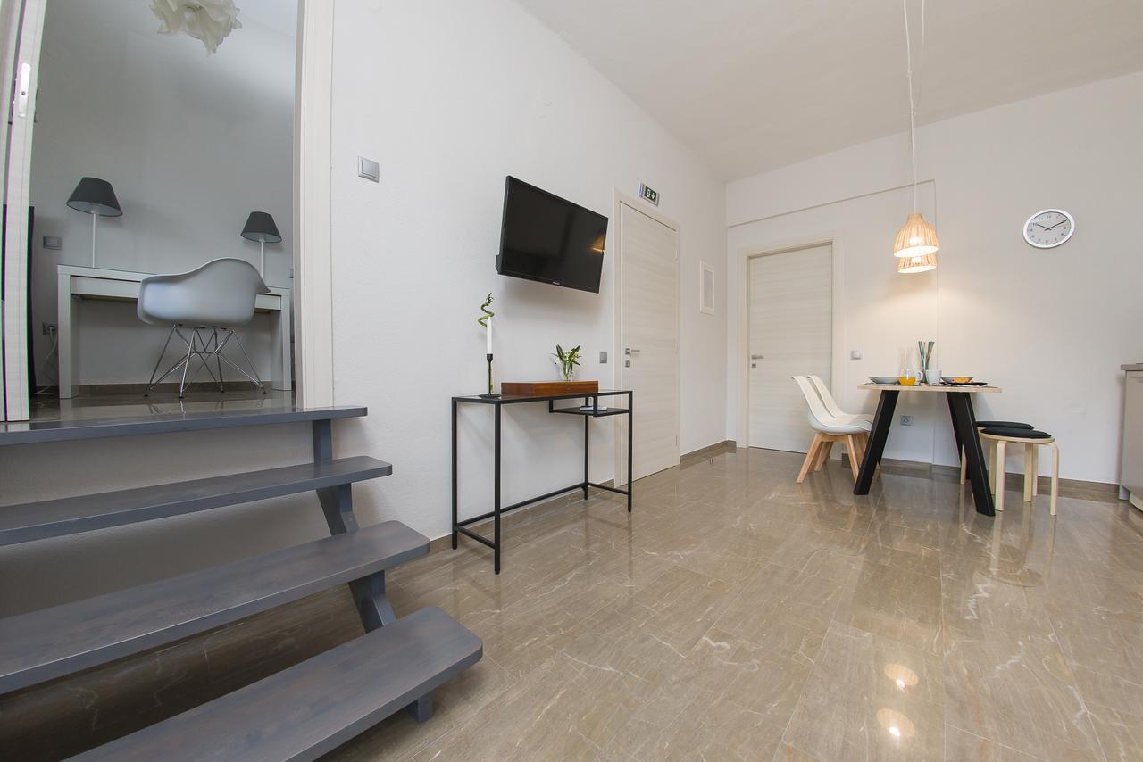 Palio Grey Apartments PalaiónTsiflíkion 외부 사진