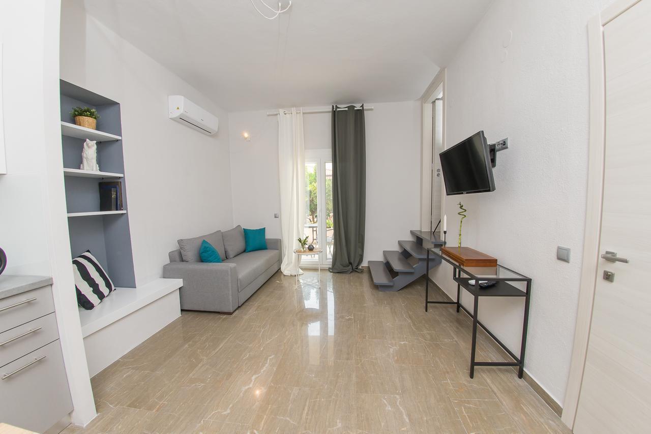 Palio Grey Apartments PalaiónTsiflíkion 외부 사진