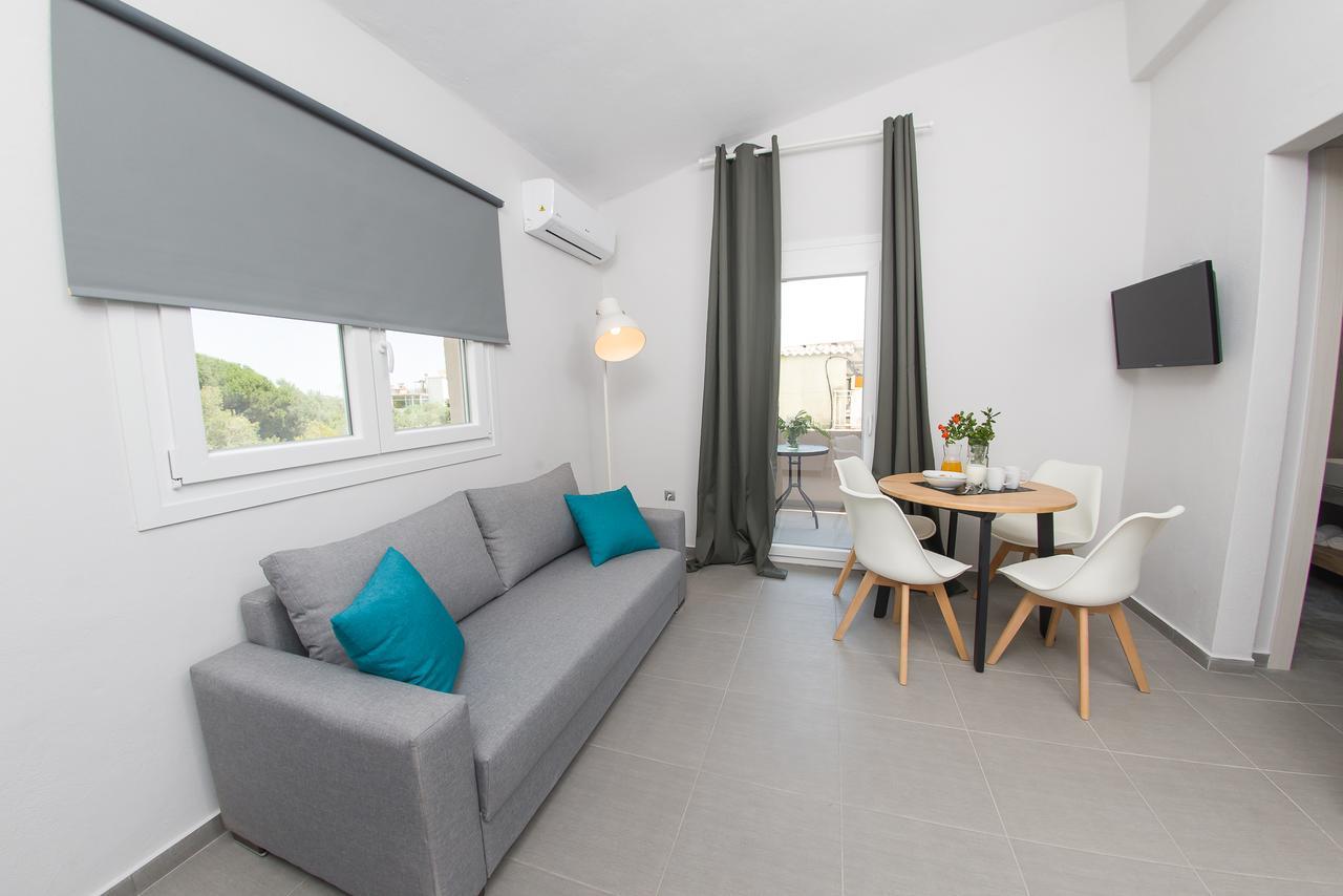 Palio Grey Apartments PalaiónTsiflíkion 외부 사진